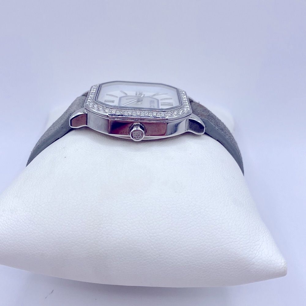 Working! Relic by Fossil Gray Metallic Leather Band Rhinestone Bezel Watch - Picture 4 of 11
